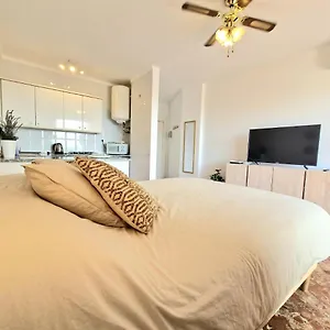 https://the-golden-sea-views-eco-apartment-in-benalmadena.1costadelsol.com
